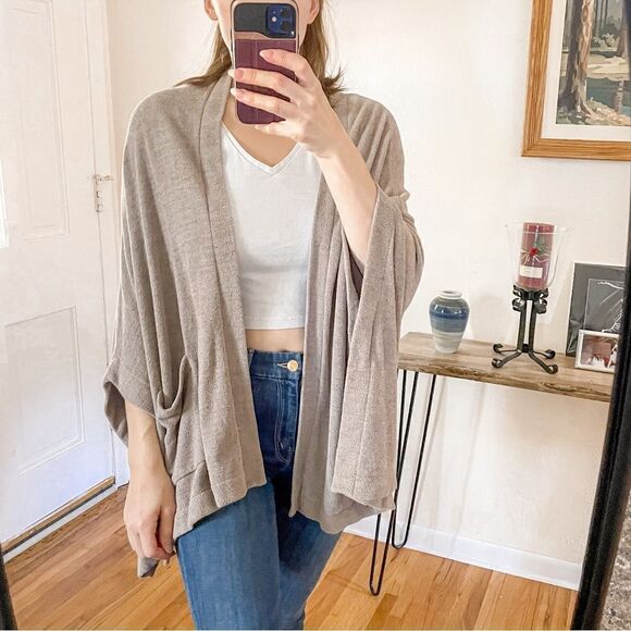 Barefoot Dreams CozyChic Shawl Poncho - Picture 1 of 7